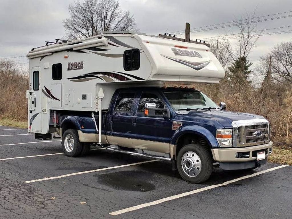コディアック 2015 Lance Truck Camper 1172 - National Vehicle