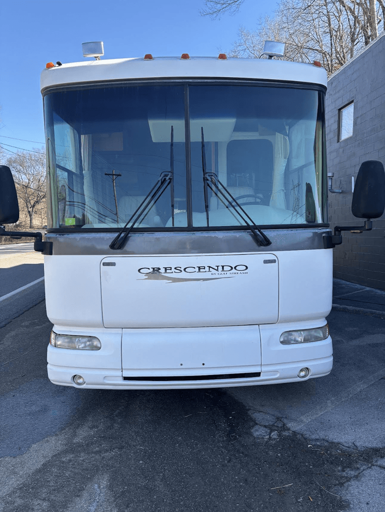 2006 Gulf Stream Crescendo 8356 - National Vehicle
