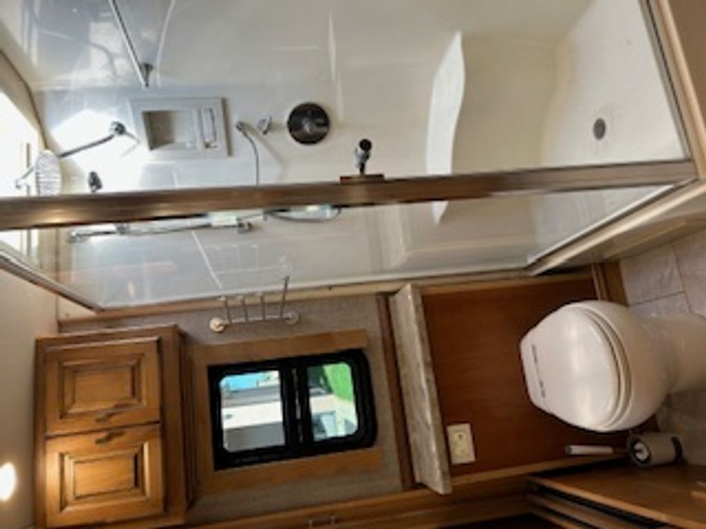 2018 Tiffin Motorhomes Phaeton 40IH - National Vehicle