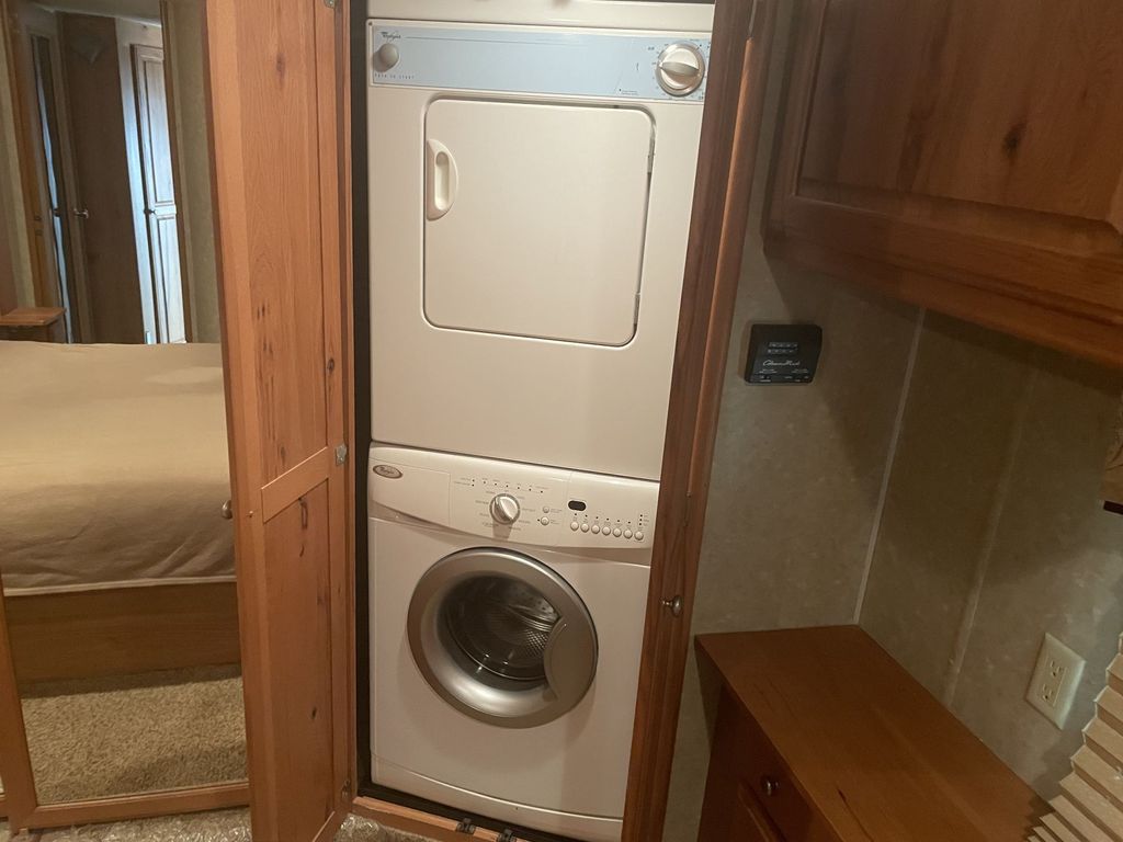 2013 Peterson Excel Winslow 37RKM - National Vehicle