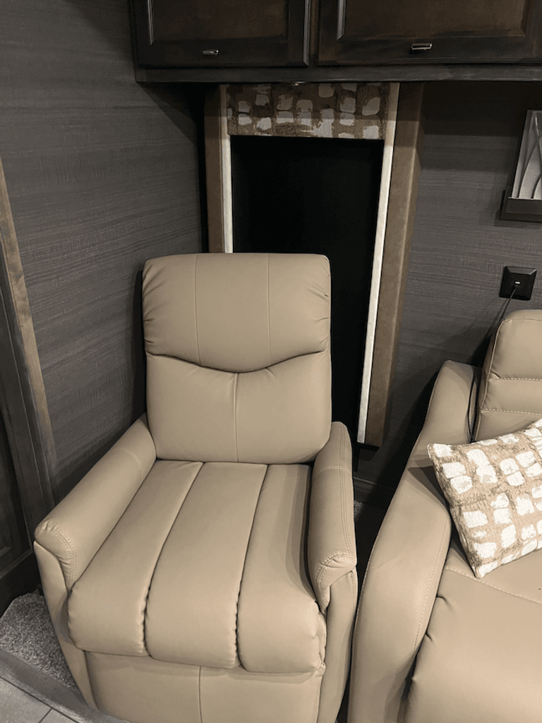 2022 Tiffin Motorhomes Open Road Allegro 36LA Ford 26K