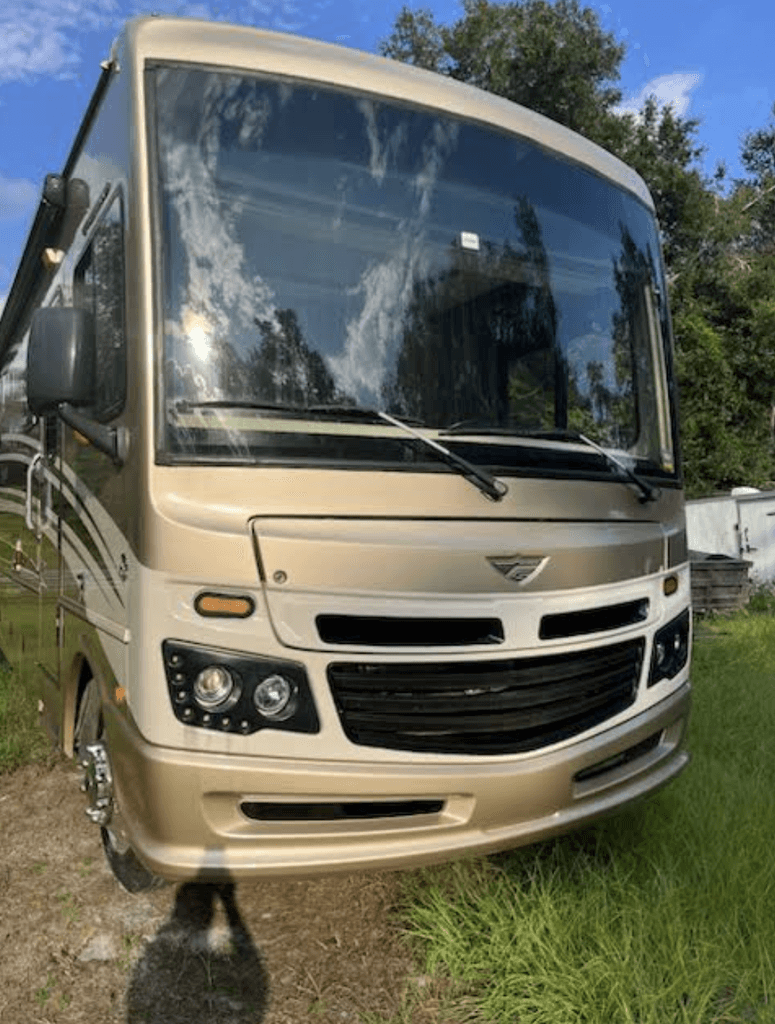 2016 Fleetwood Bounder 35K - National Vehicle