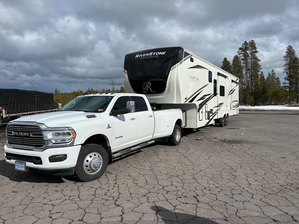 2022 Forest River Riverstone Reserve 3950FWK - National Vehicle