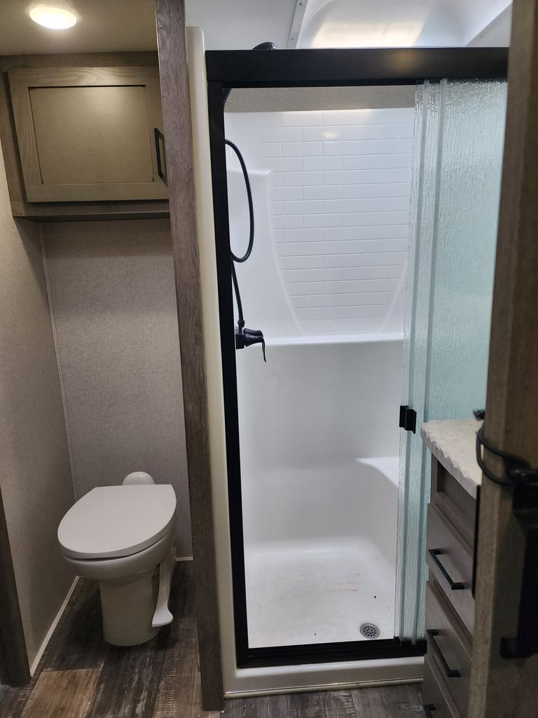 2021 Keystone Raptor 413 - National Vehicle