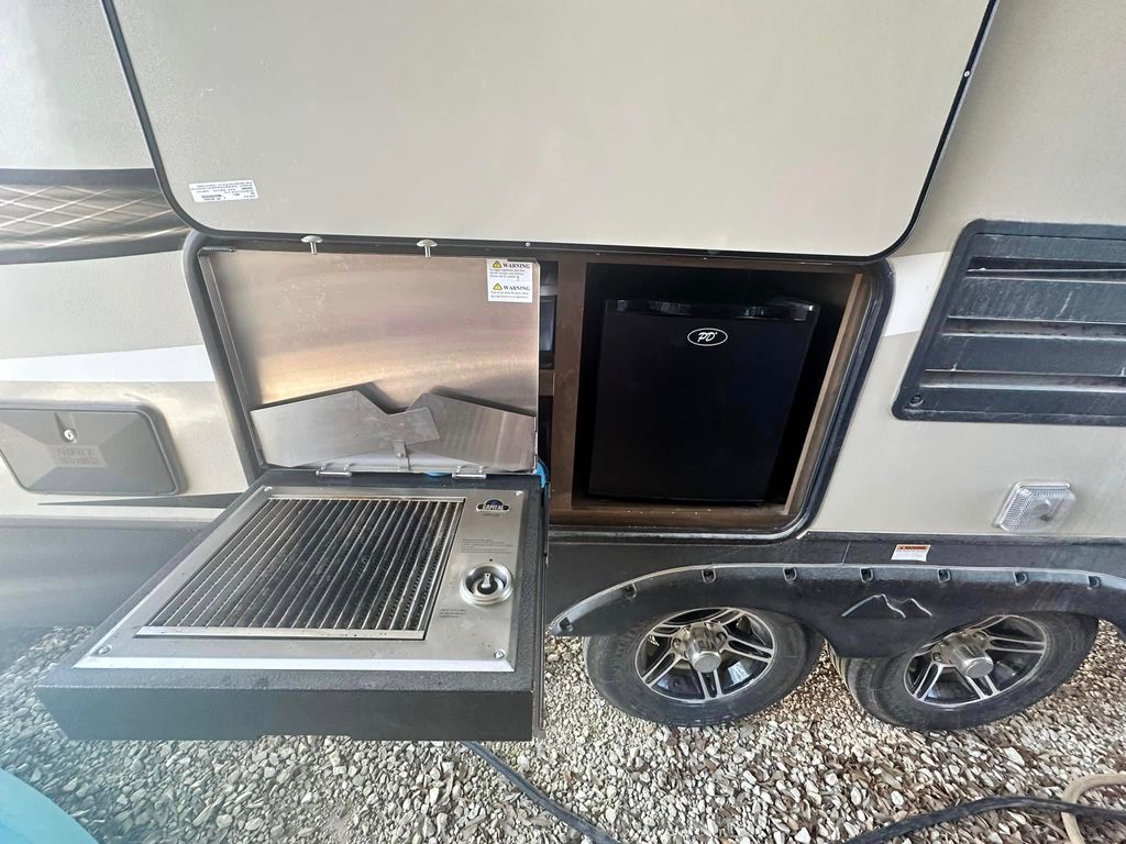 メイプル 2019 Keystone Cougar X-Lite 29BHS - National Vehicle