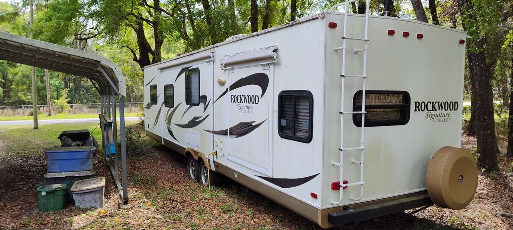 2013 Forest River Rockwood Signature Ultra Lite 8311SS - National