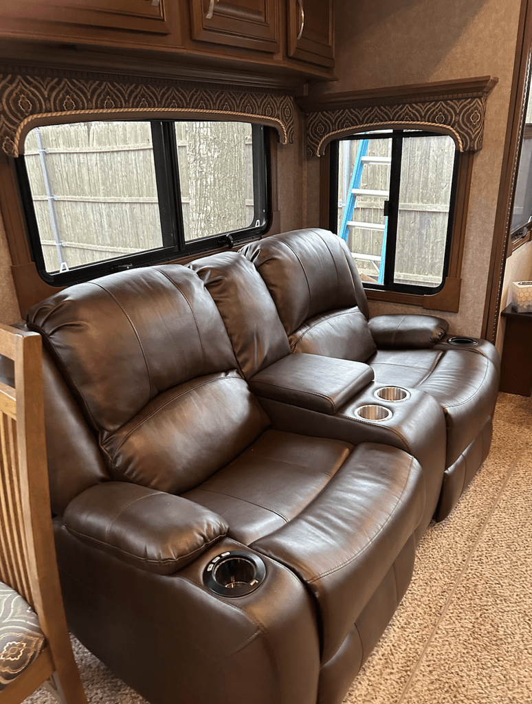 2017 Jayco Pinnacle 36KPTS - National Vehicle
