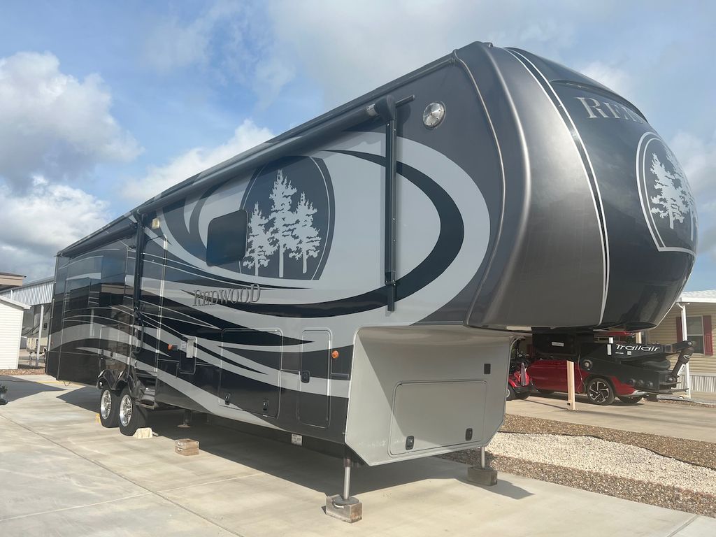 2016 Redwood RV 5th Wheel 39MB - National Vehicle