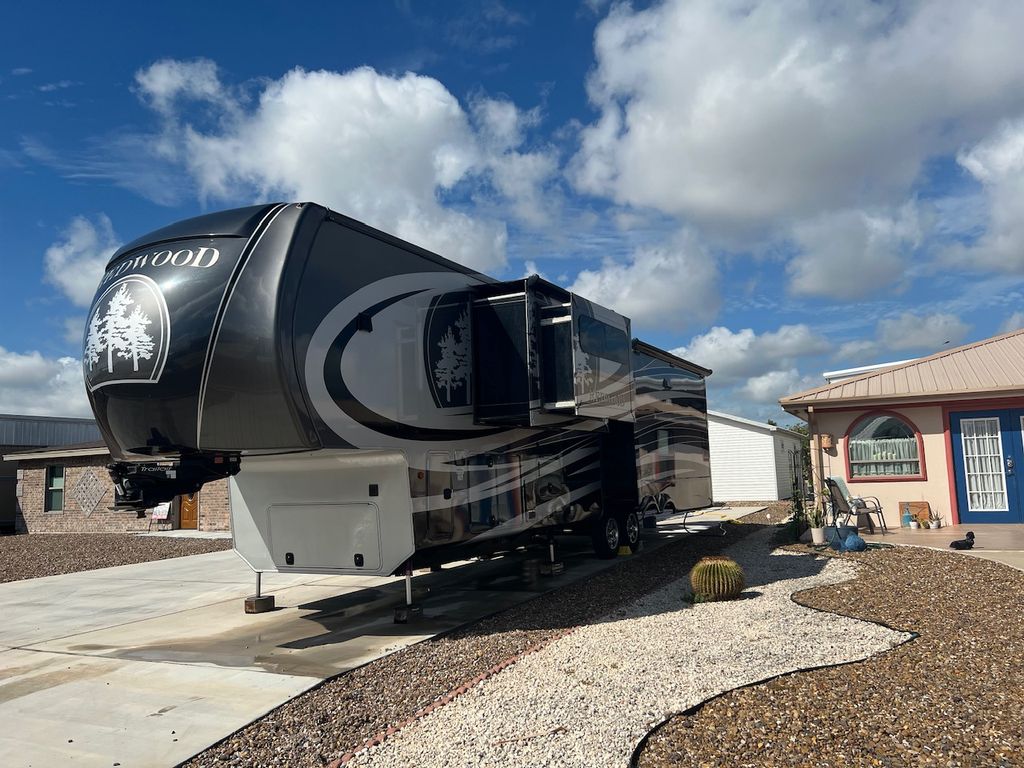 2016 Redwood RV 5th Wheel 39MB - National Vehicle