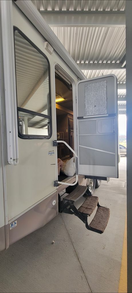 2004 Alpenlite Limited Oakmont 30RLT - National Vehicle