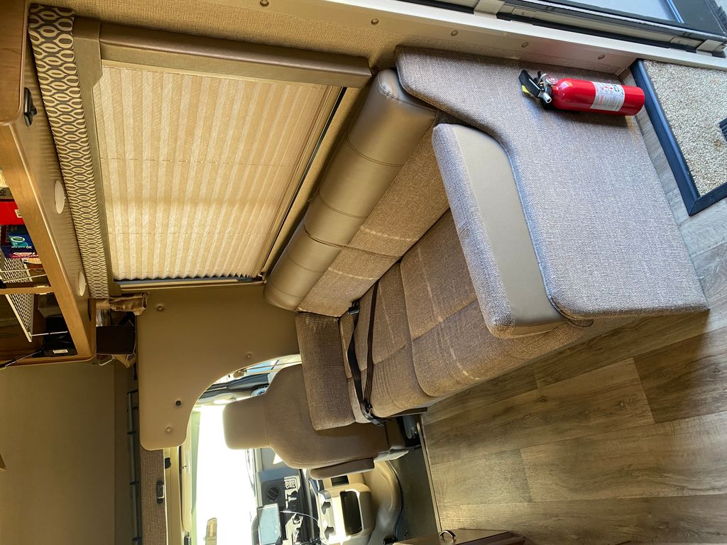 2018 Thor Motor Coach Freedom Elite 26HE - National Vehicle