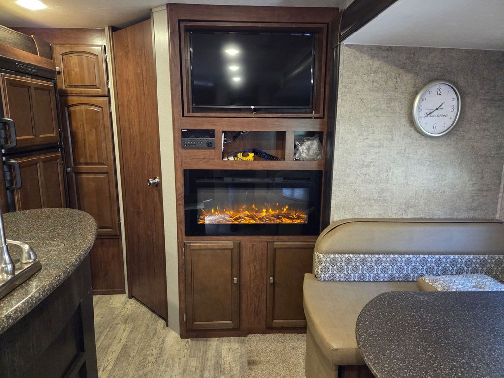 2017 Coachmen Freedom Express Liberty Maple 320BHDS - National Vehicle