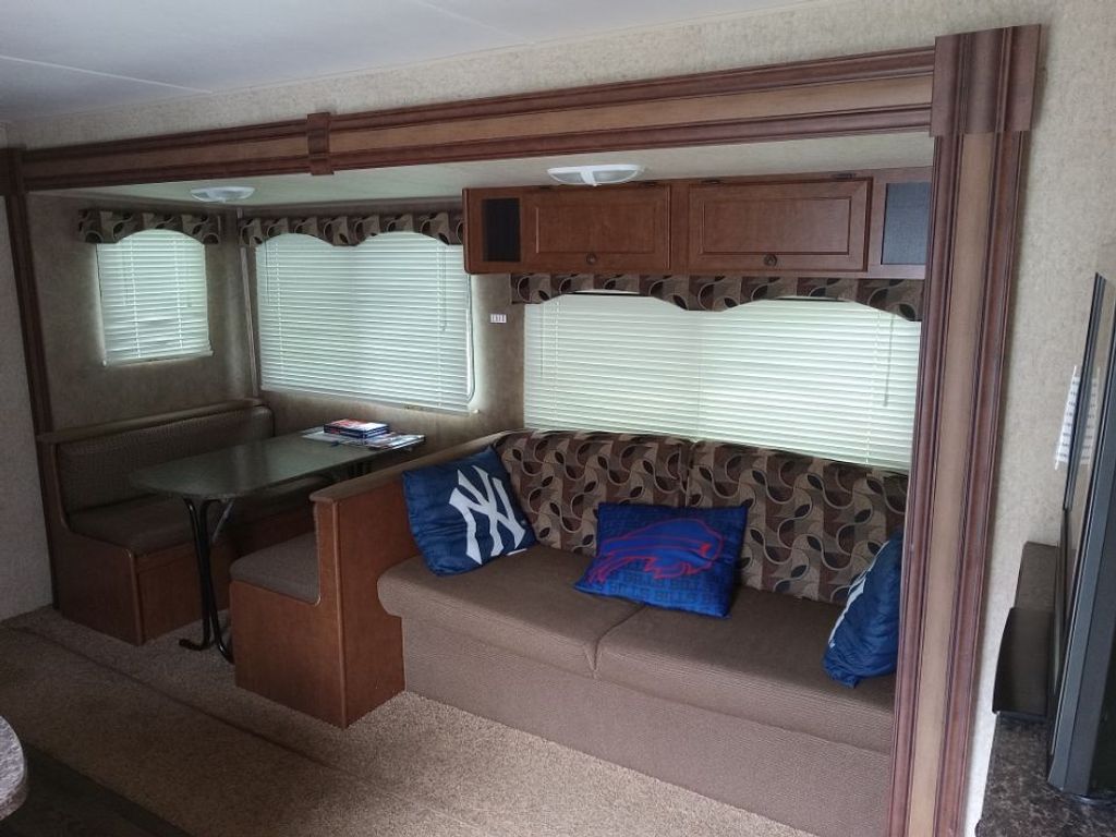 2013 Heartland Pioneer 27TB - National Vehicle