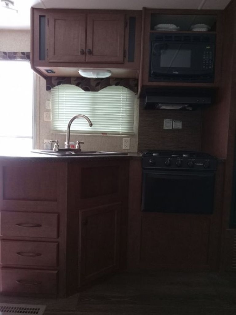 2013 Heartland Pioneer 27TB - National Vehicle