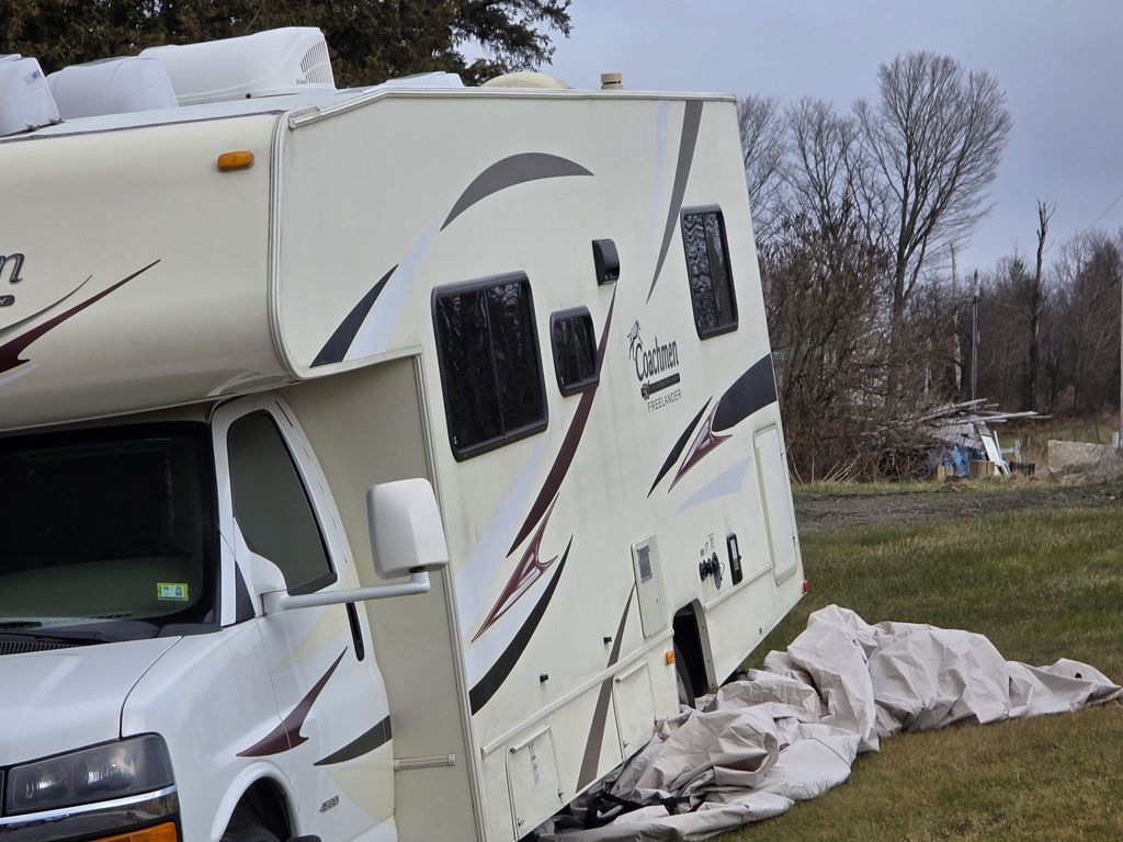 2015 Coachmen Freelander 28QB - National Vehicle