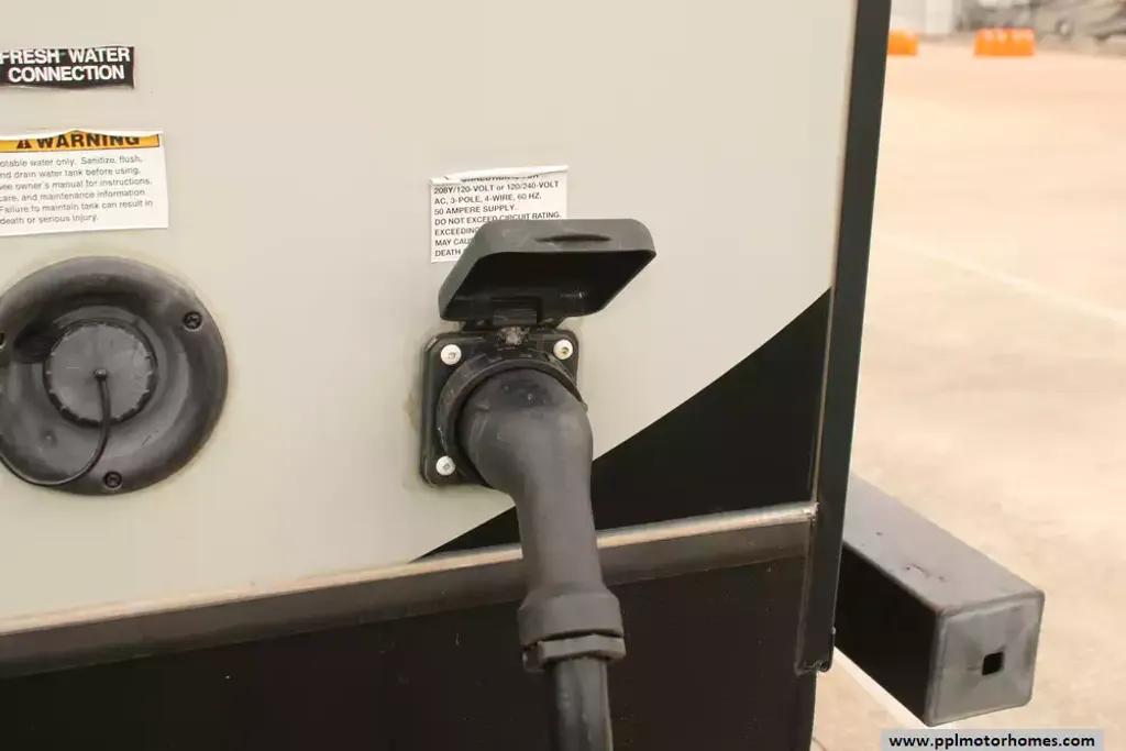 2019 Dutchmen Aerolite 3303RL - National Vehicle