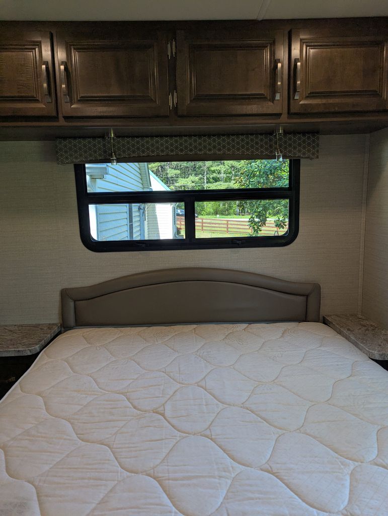 2019 Jayco Greyhawk 31F - National Vehicle