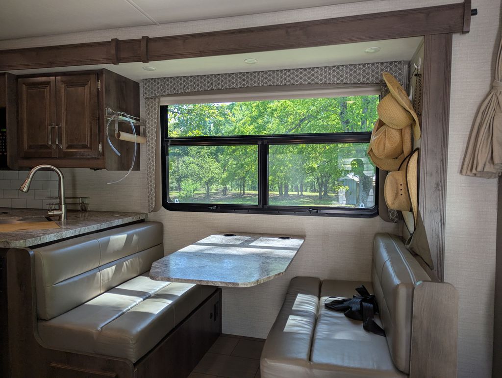 テレビ 2019 Jayco Greyhawk 31F - National Vehicle