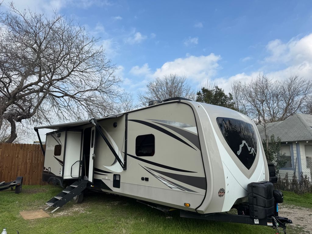 2022 Highland Ridge Mesa Ridge 330BHS - National Vehicle