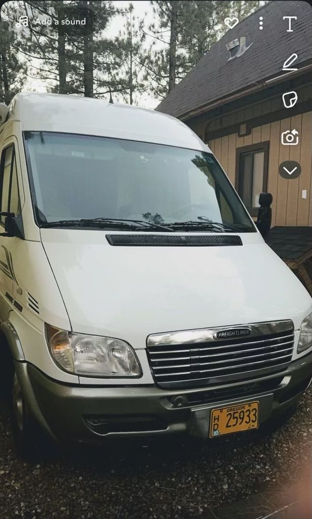 メイ. 2006 Leisure Travel Van Free Spirit 3S - National Vehicle