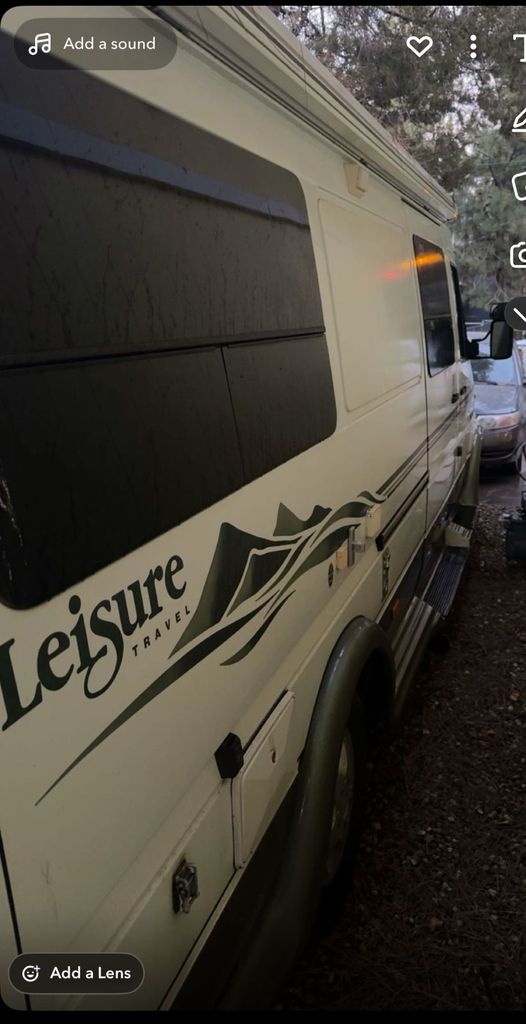 2006 Leisure Travel Van Free Spirit 3S - National Vehicle