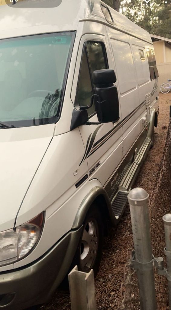 2006 Leisure Travel Van Free Spirit 3S - National Vehicle