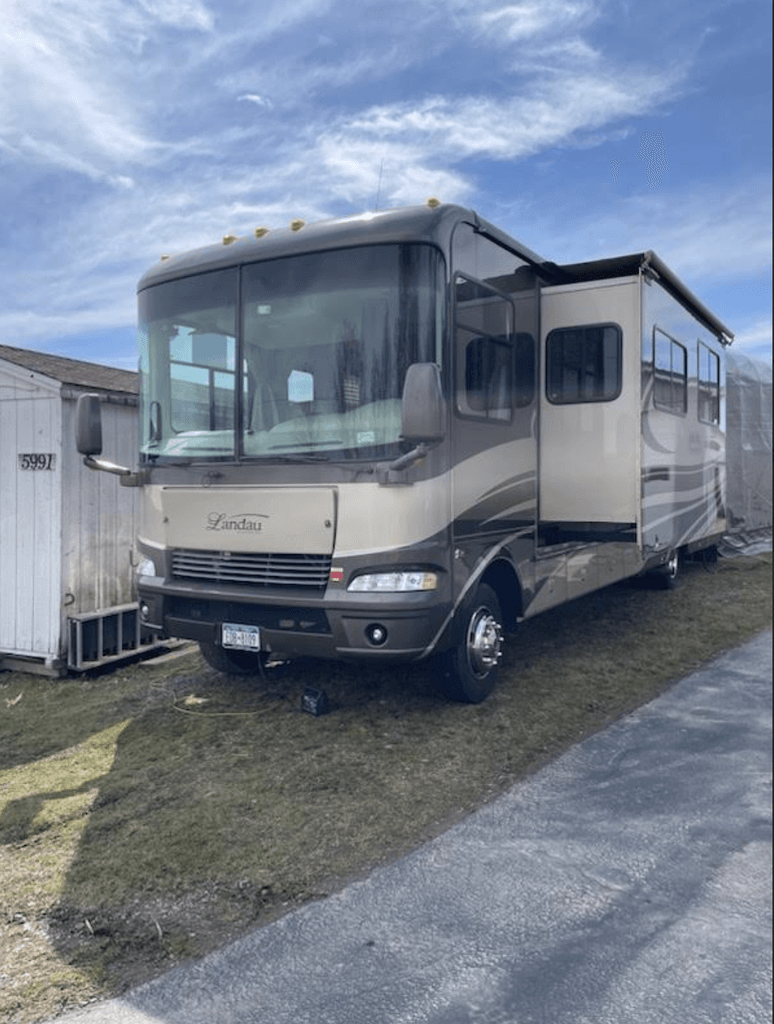 T.A様 2007 Georgie Boy Landau 3645DS - National Vehicle