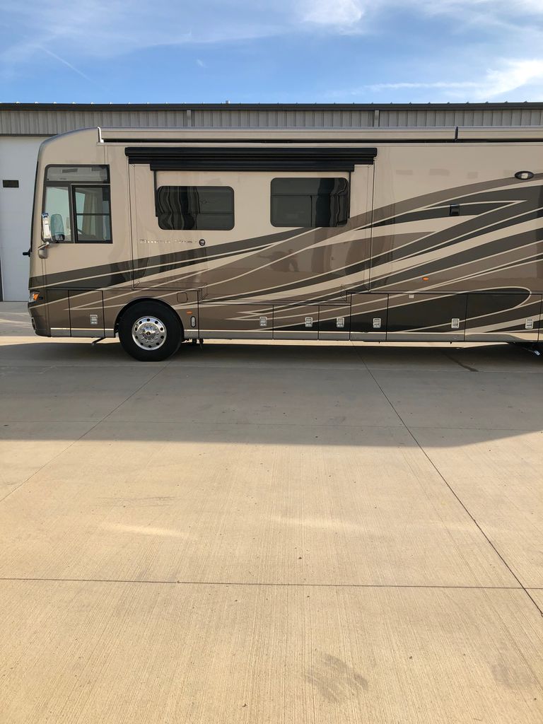 2018 Newmar Dutch Star 4311 - National Vehicle