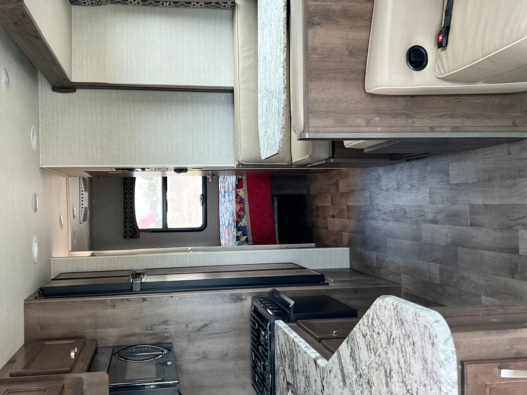 ヒー 2019 Jayco Alante 31V - National Vehicle