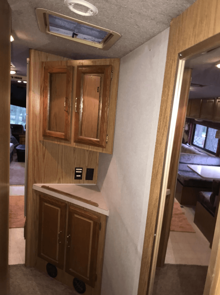 1993 Fleetwood Bounder 35J - National Vehicle