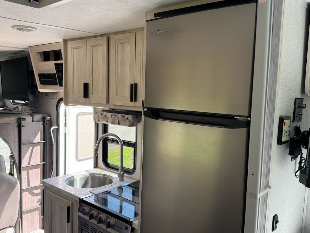 2021 Forest River Sunseeker LE 2350LE - National Vehicle