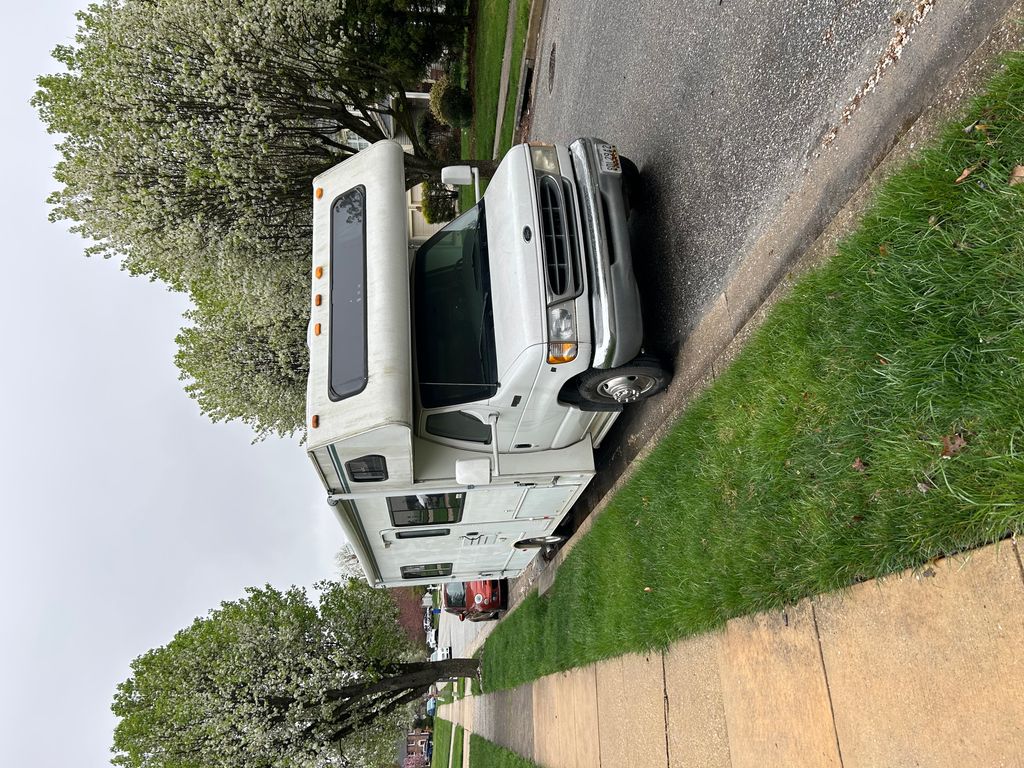 2001 Four Winds Motorhome 28A - National Vehicle