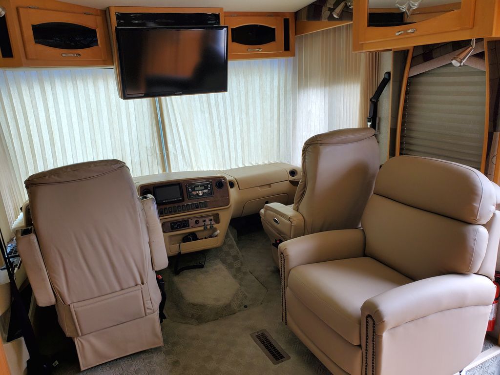 2005 Newmar Mountain Aire 3504 - National Vehicle
