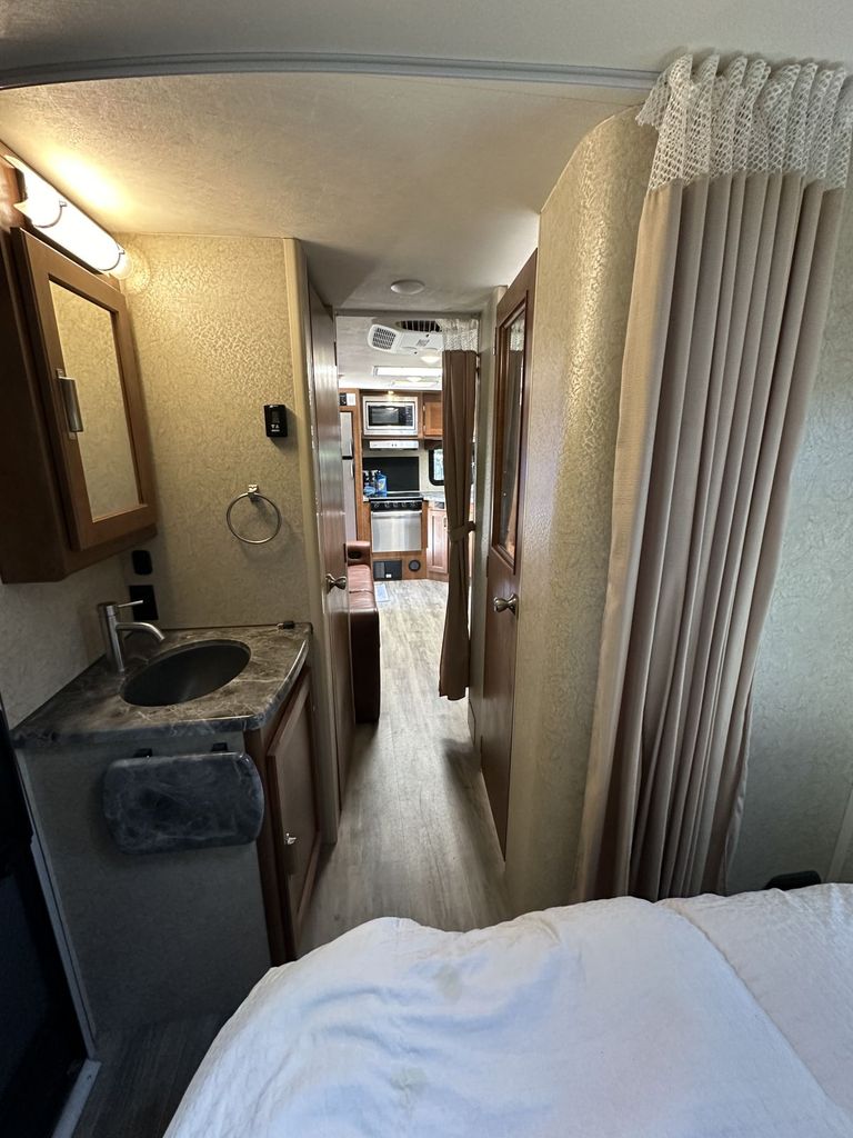 2021 Lance Travel Trailer 2285 - National Vehicle
