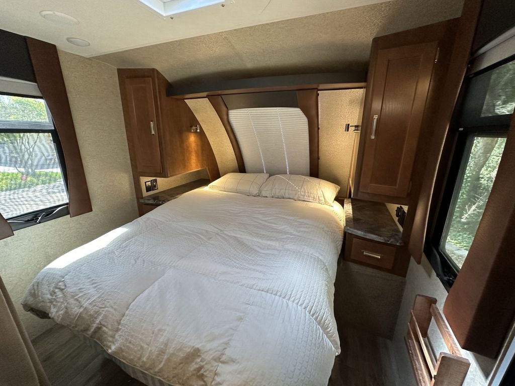 2021 Lance Travel Trailer 2285 - National Vehicle