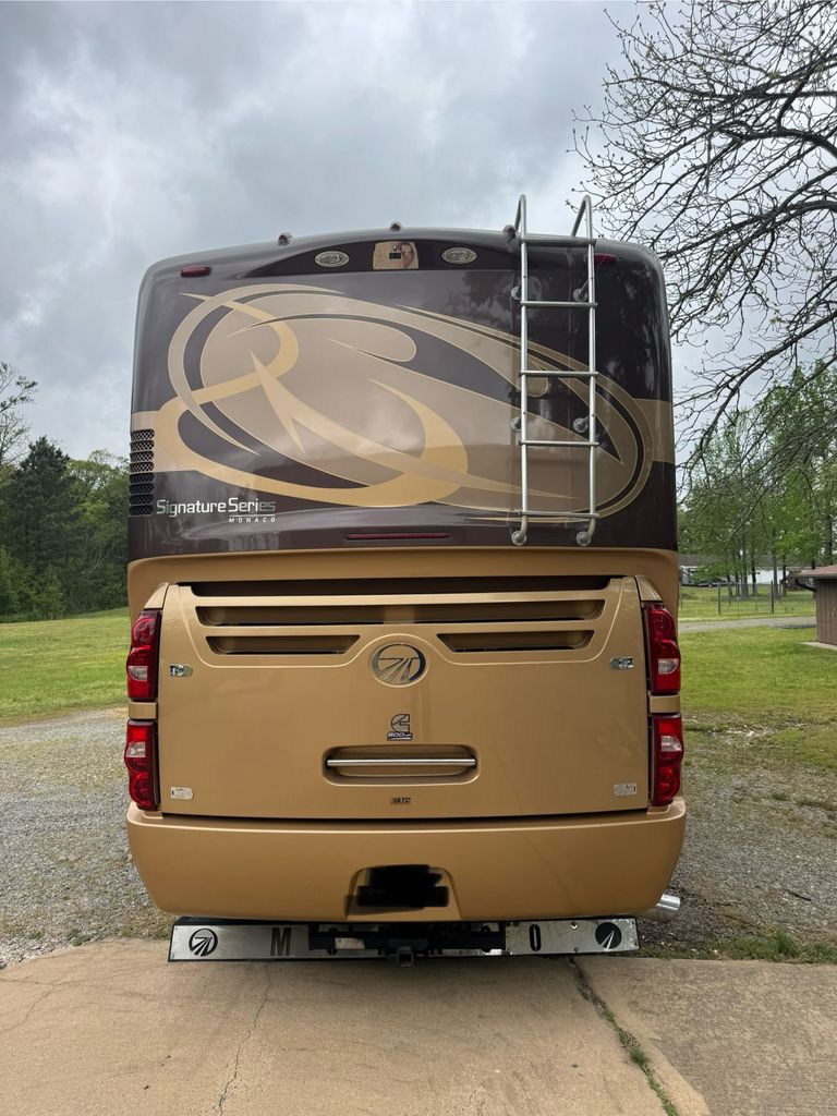 2006 Monaco Signature Castle IV - National Vehicle