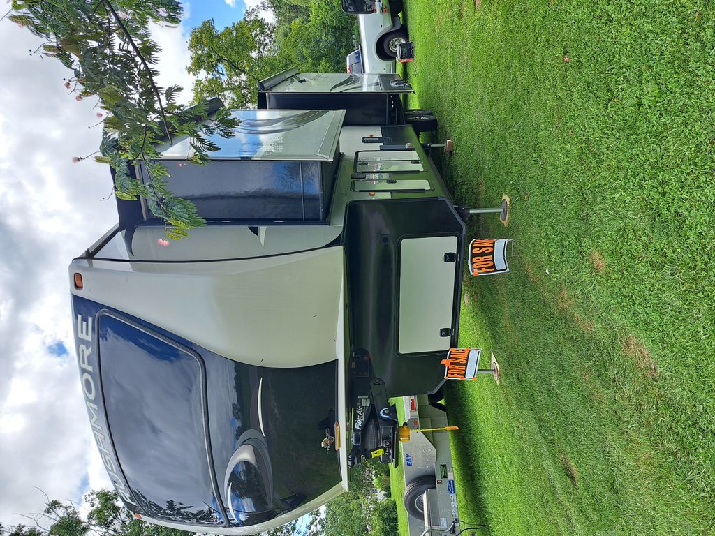 2015 Crossroads Rushmore Franklin - National Vehicle