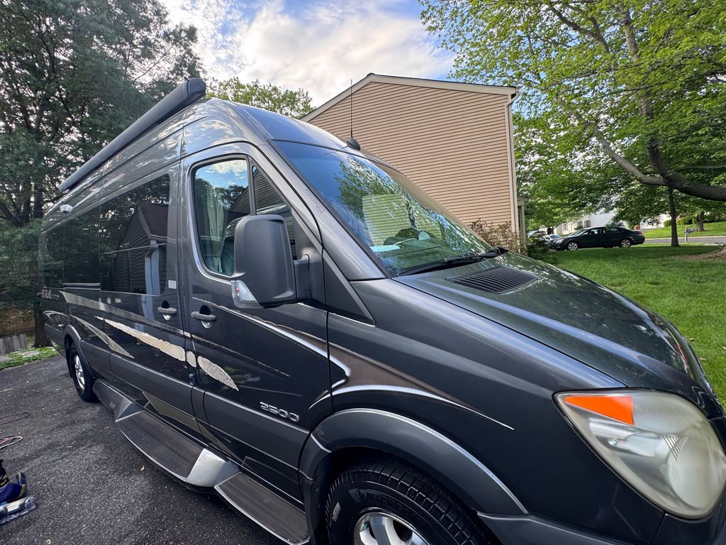2009 Winnebago Era 170XL Limited - National Vehicle