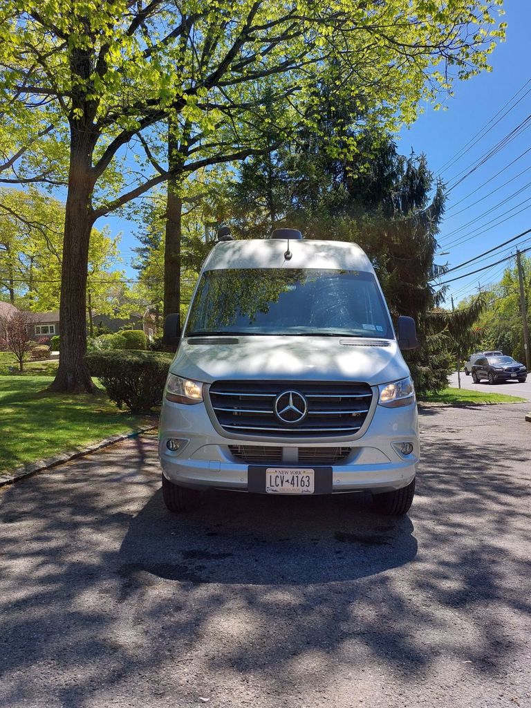 2024 Thor Motor Coach Freedom Elite 19R - National Vehicle