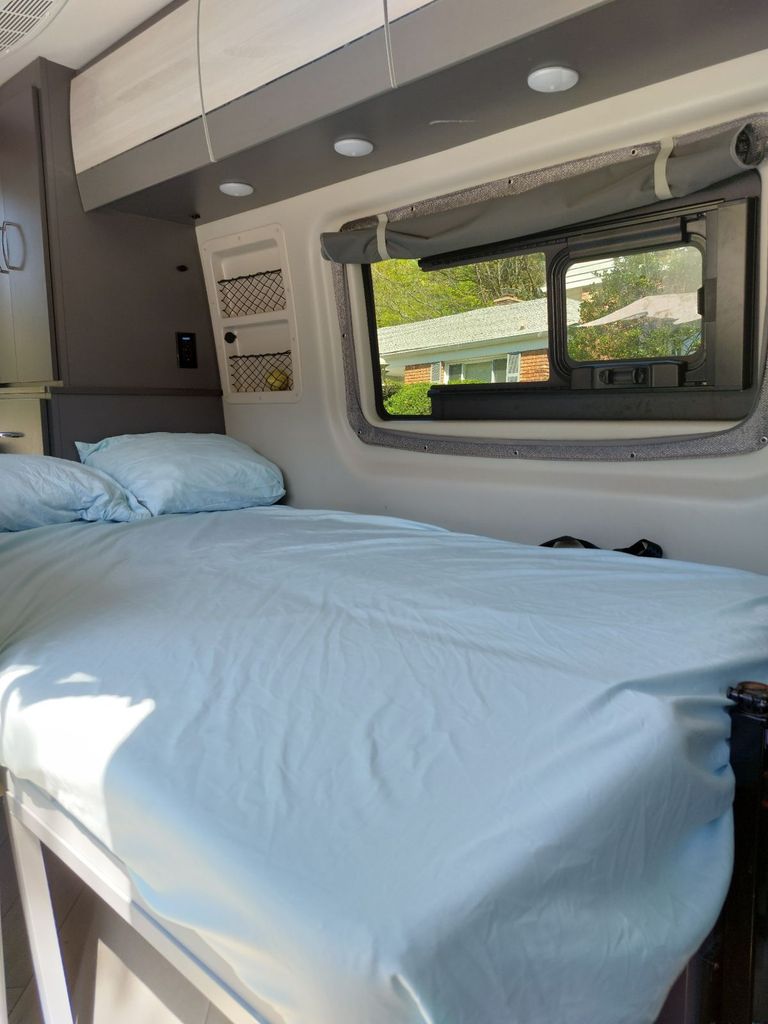 2024 Thor Motor Coach Freedom Elite 19R - National Vehicle