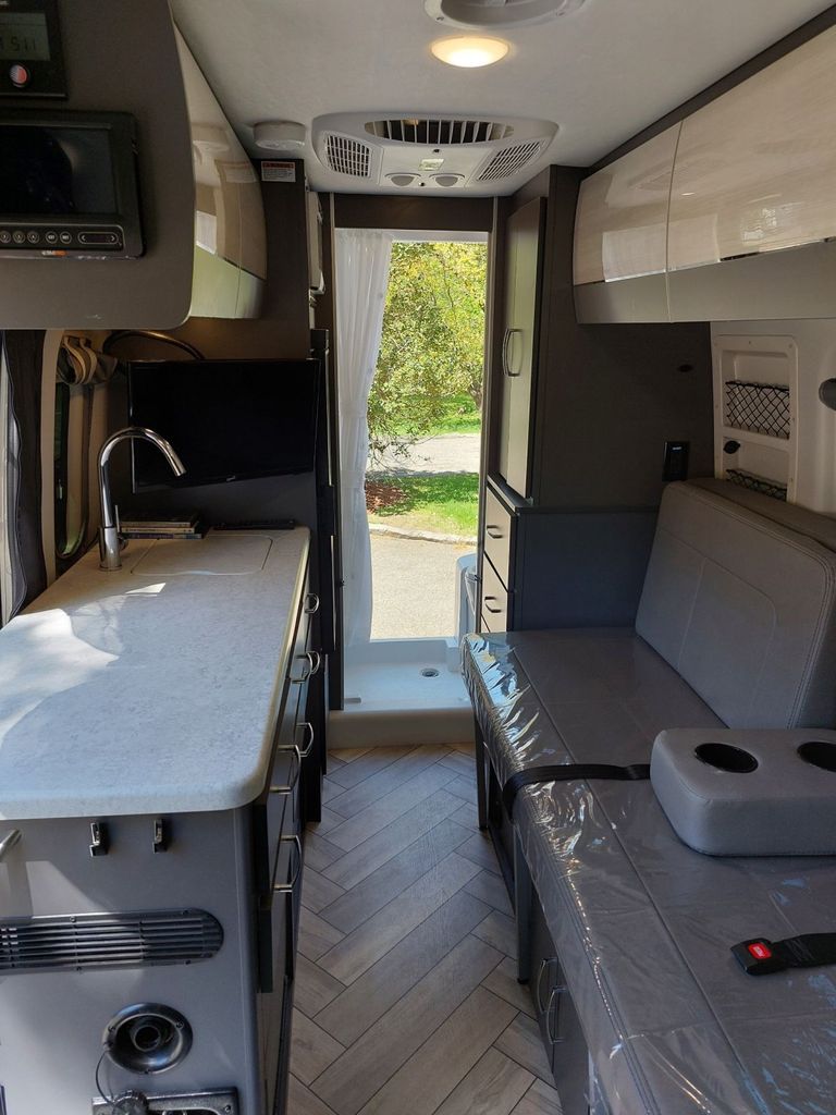2024 Thor Motor Coach Freedom Elite 19R - National Vehicle