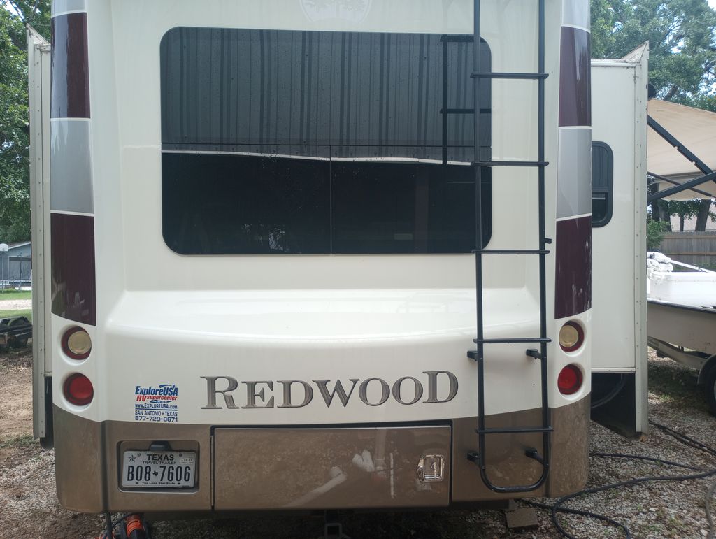 2015 Redwood RV 5th Wheel 39MB - National Vehicle