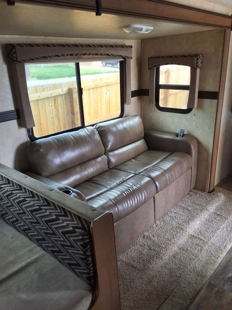 2015 Cruiser RV Shadow Cruiser 260BHS - National Vehicle