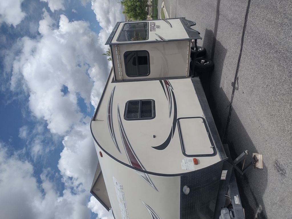 2017 Prime Time Tracer Air 238 - National Vehicle