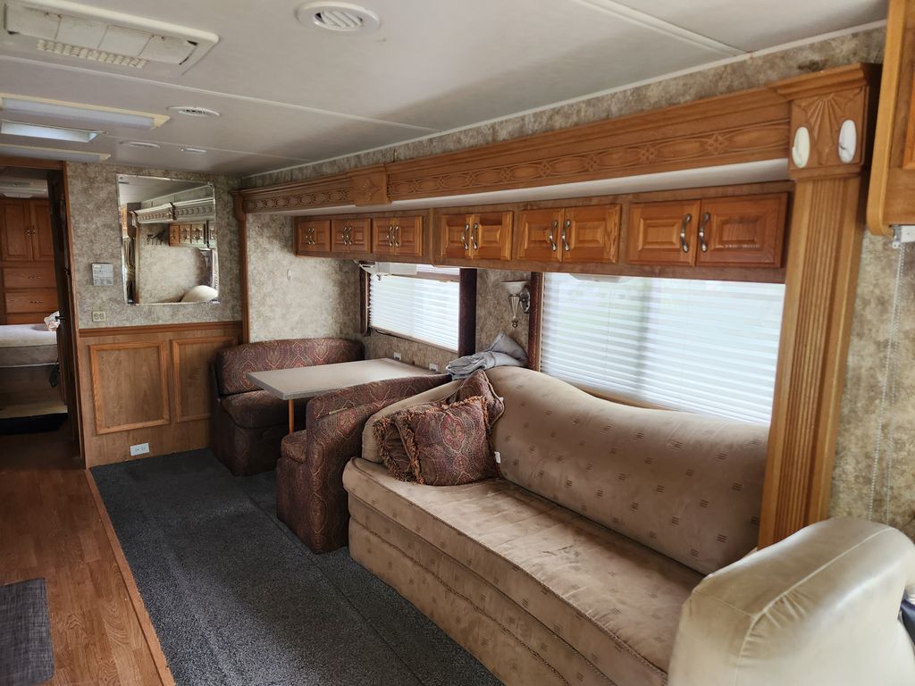 2006 Coachmen Cross Country 382DS - National Vehicle