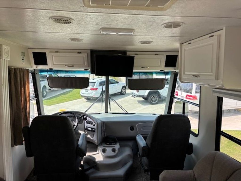 2003 Coachmen Mirada 340MBS - National Vehicle