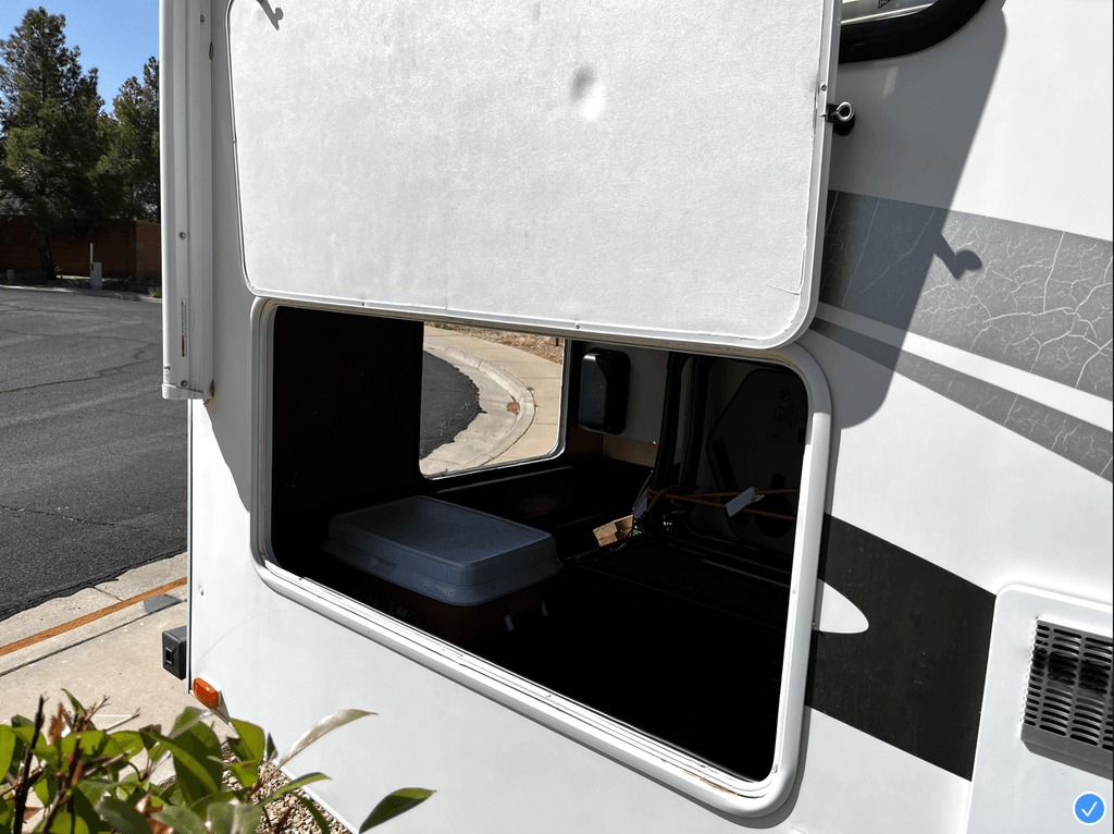 ファントム 2014 Coachmen Prism 2150LE - National Vehicle