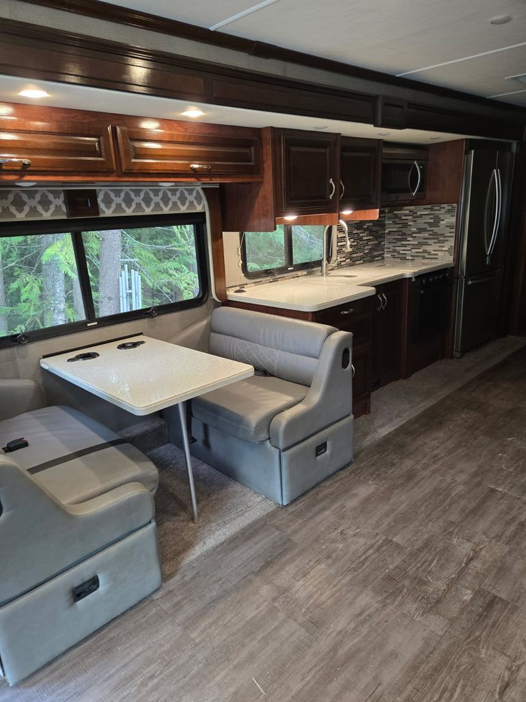 専用ページ⑤ 2018 Fleetwood Bounder 35P - National Vehicle