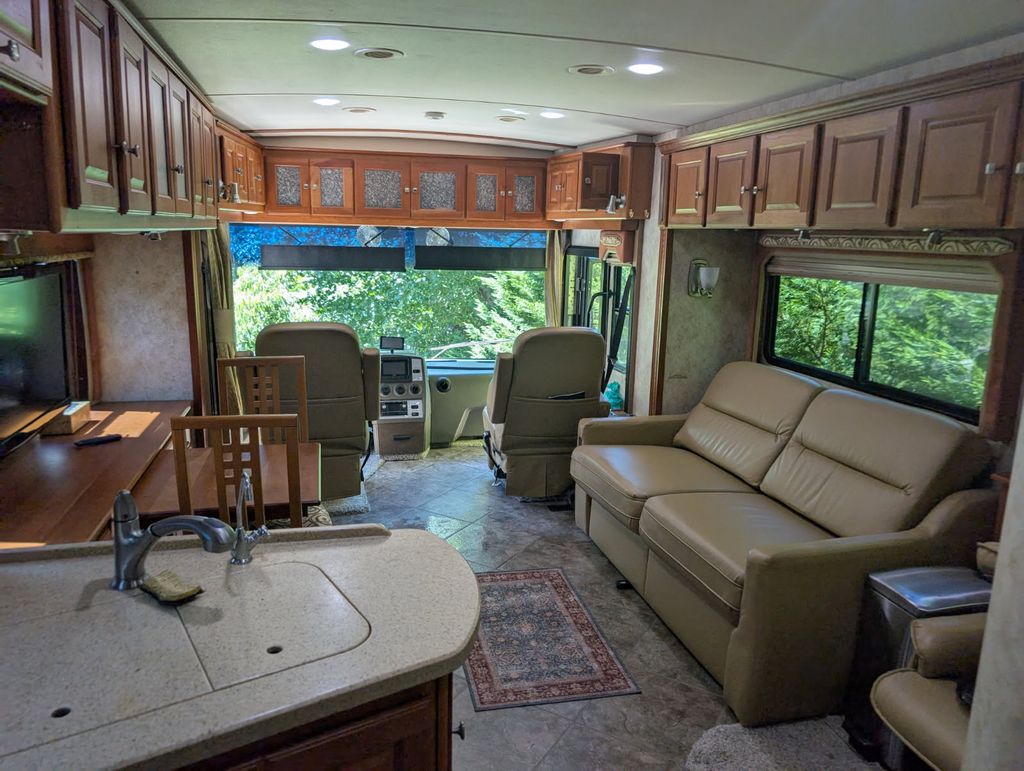 2009 Winnebago Itasca Meridian 34Y - National Vehicle