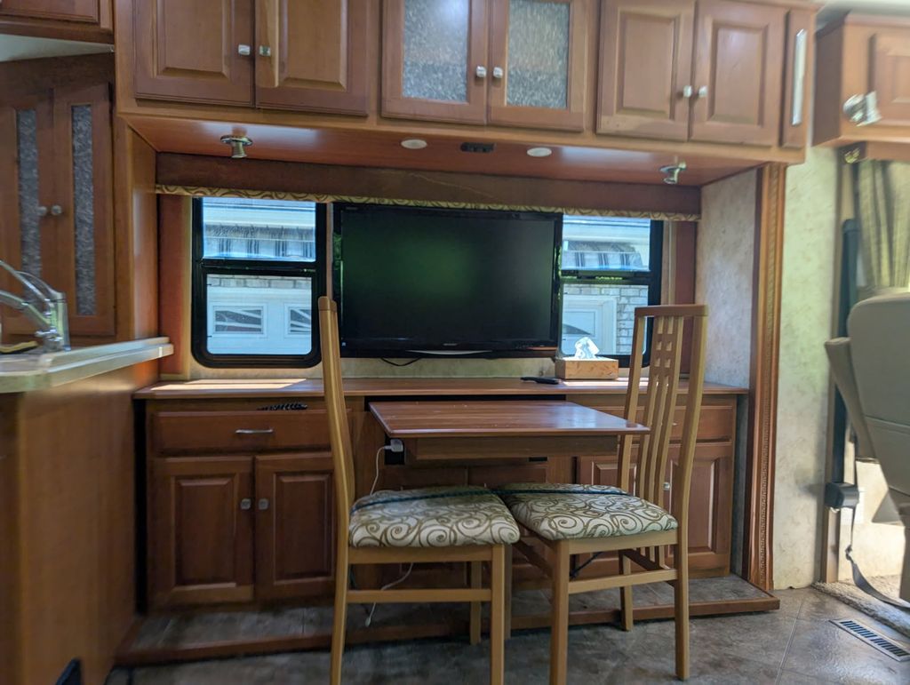 2009 Winnebago Itasca Meridian 34Y - National Vehicle